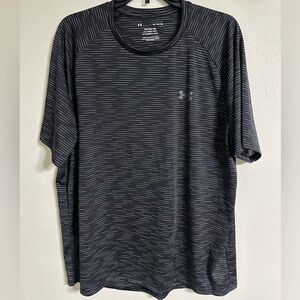 Under Armour Tech Tee XL Black Striped Short Sleeve Loose Fit